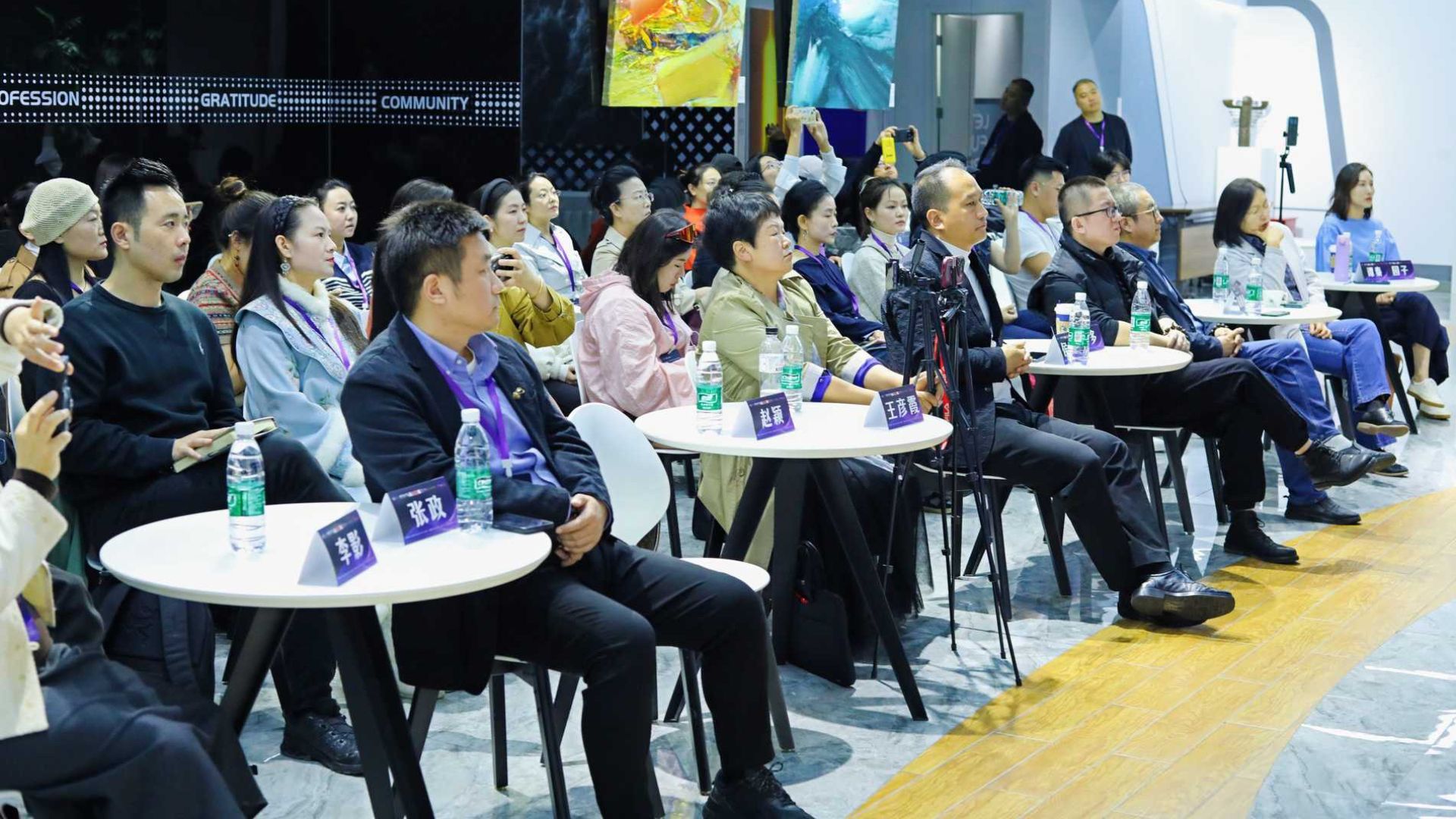 1760290435597836.jpg 38.jpg